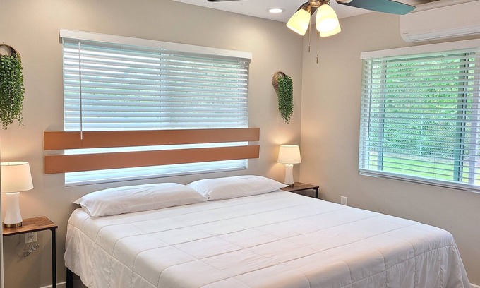 Keaau House | Air Conditioned 2 Bedrooms 1 Bath Apartment, fine decorated, Free Laundry in HPP