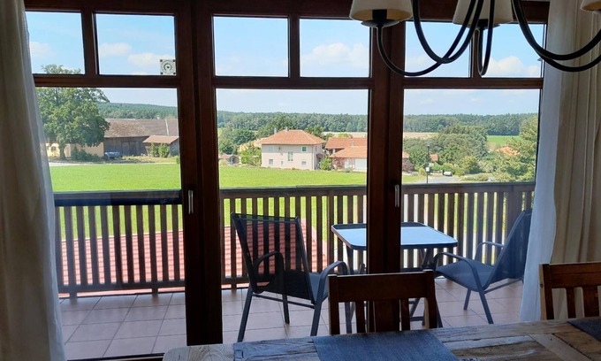 Loifling Apartment | Air-conditioned apartment (110sqm) with balcony and 2 bedrooms