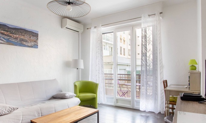 Liberation Apartment | Air-conditioned apartment Libération district