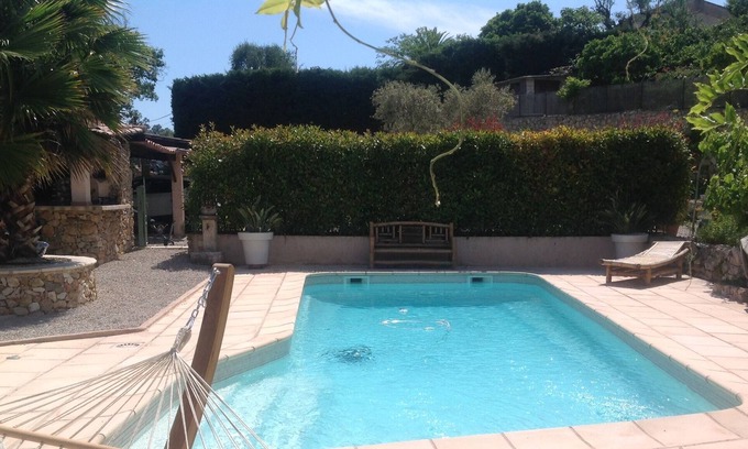 Vence Ski Chalet | Air-conditioned Chalet in Vence 4 People