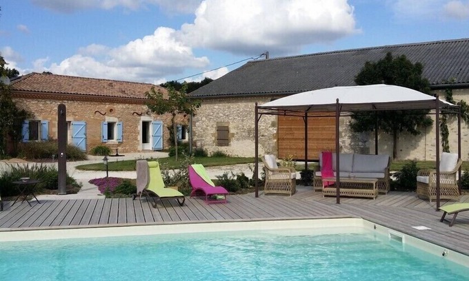 Lacaussade House | Air-conditioned house between Lot and Dordogne surrounded by nature private salt pool