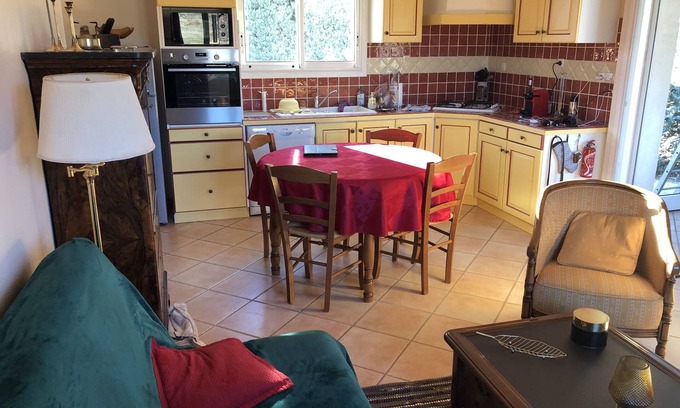 Mormoiron Cottage | Air-conditioned house at the foot of Mont Ventoux in the vineyards
