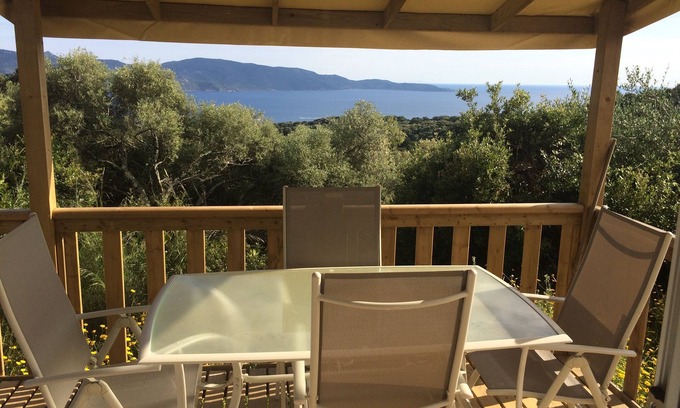 Olmeto House | Air-conditioned mobile home facing the Gulf of Valinco 10 minutes from the beach