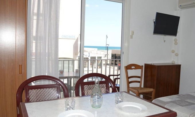 Saint-Cyprien Plage Apartment | Air-conditioned studio with balcony and parking, steps from the beach