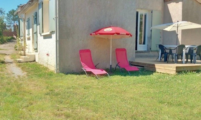 Bessas House | Air-conditioned single-storey house on 900 m2 of land in a village in southern Ardèche
