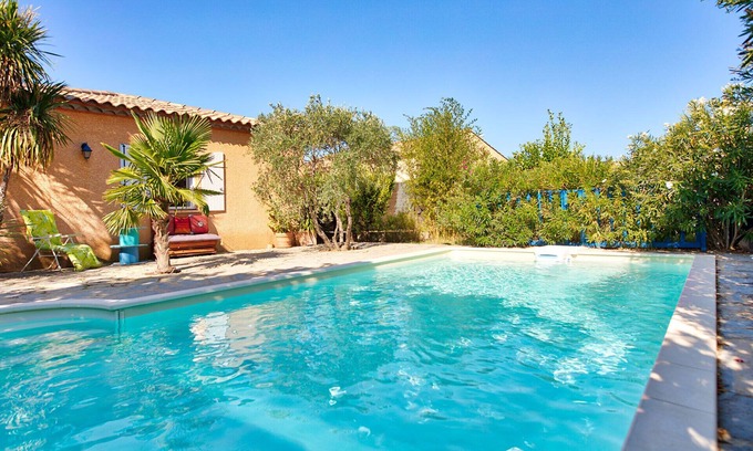 Neffies Villa | Air-conditioned villa with pool and garden - Entire accommodation