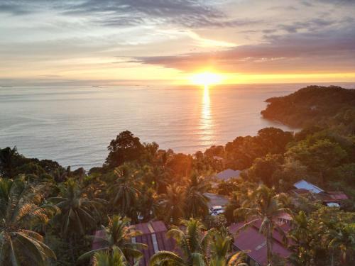 Sigunturmuda Hotel | Air Manis Hillside Villa Cafe & Resto