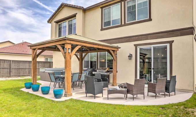 Sparks House | Air Racing Decor, Hot Tub: Sparks Home!