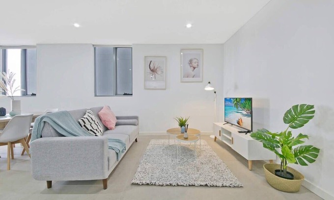 Mascot Apartment | Aircabin - Mascot - Spacious & Modern - 2 Beds Apt
