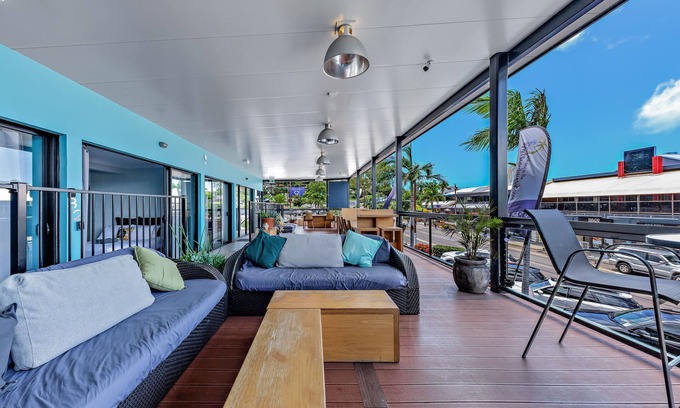 Airlie Beach Apartment | AIRLIE SUN & SAND 4