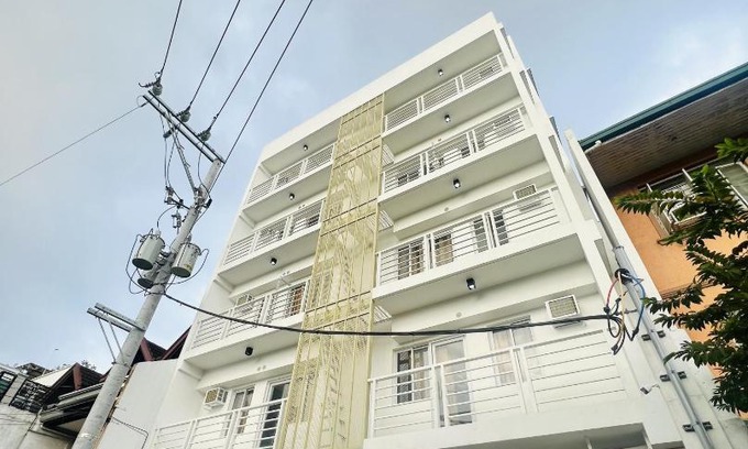 Palanan Hotel | Airo Suites Makati