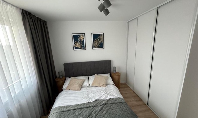 Ruzinov Apartment | Airport apartment with parking