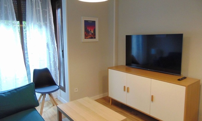 Rejas Apartment | Airport Plenilunio suites blue by beBalmy
