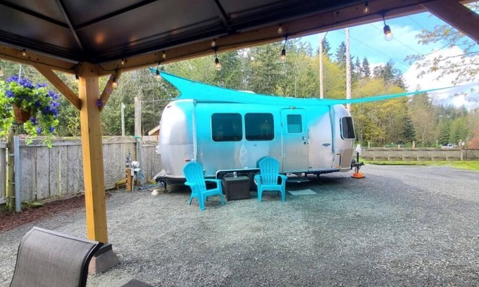 Port Angeles House | Airstream - Glamping Airstream w/Deluxe Private Patio
