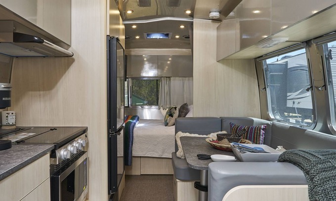 Zuzax House | Airstream New Mexico Glamping Tijeras hiking