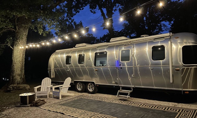 Thompson's Station House | Airstream RV - Close to Nashville, yet tucked away from the bustle