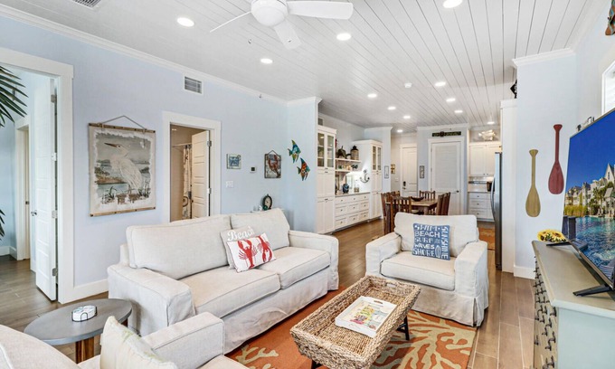 Cinnamon Shore Condo | Airy, 1st-Fl Condo w/Easy Access to All Cinnamon Shore Pools & Amenities!