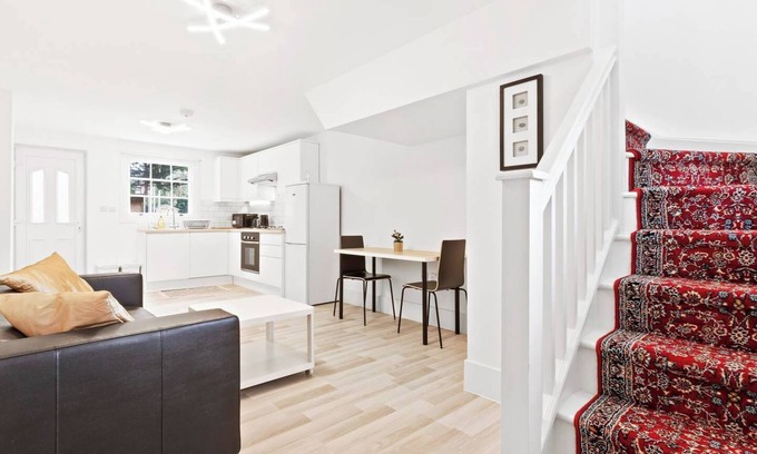Herne Hill Apartment | Airy & Spacious 1-Bed apt with Garden in Brixton