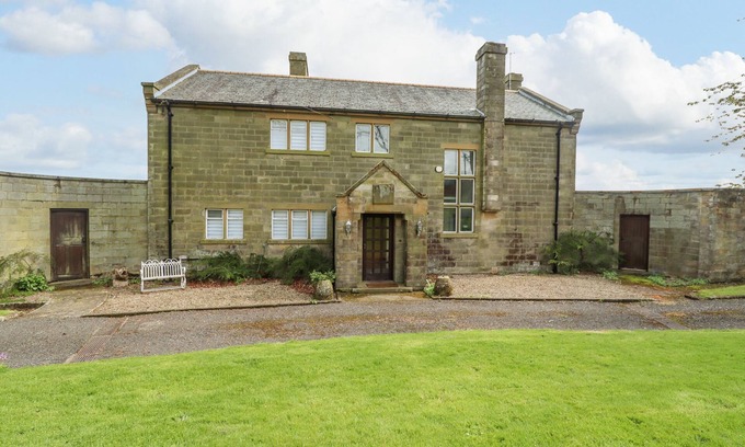 Briggswath House | AISLABY HALL, pet friendly, character holiday cottage in Aislaby