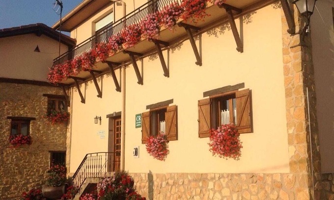 Bernedo Cottage | Aitonaren Etxea. A rural house to enjoy nature, golf, wine or cycling.