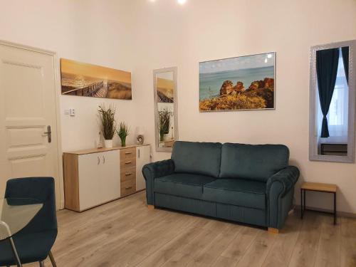Erzsebetvaros Apartment | AKACFA Sweet Home
