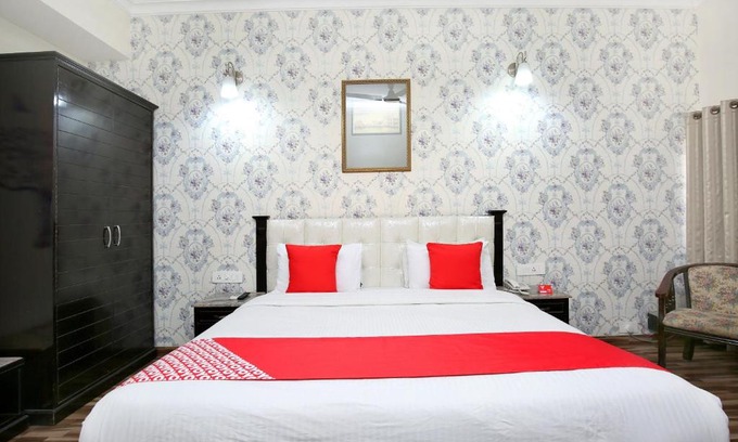 Sector 22 Hotel | Akashdeep 22