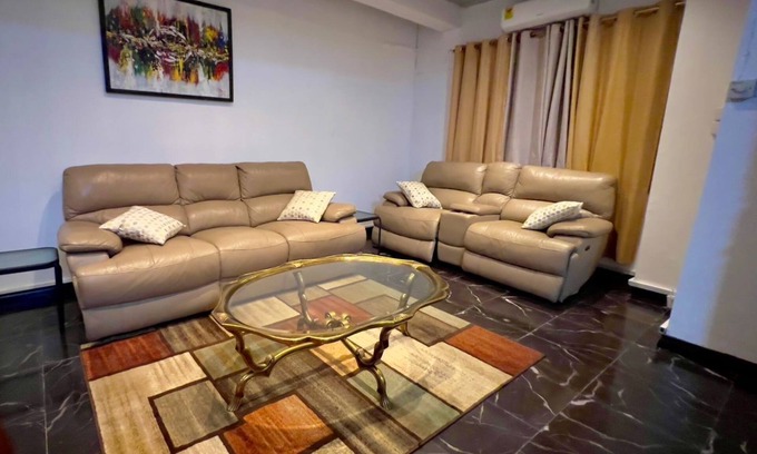Osu Apartment | Ako-Adjei Lodge