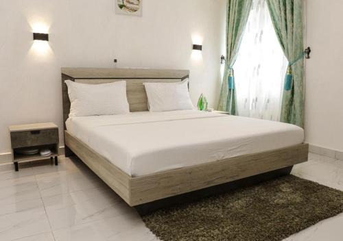 Brazzaville Apartment | Akwuaba