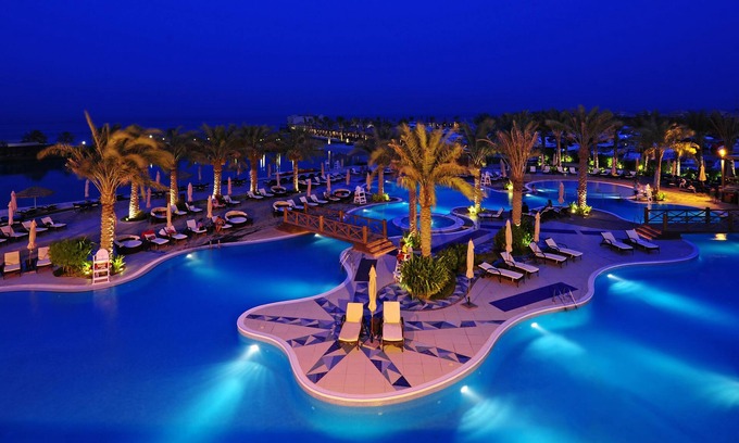 Sitra Hotel | Al Bander Hotel & Resort