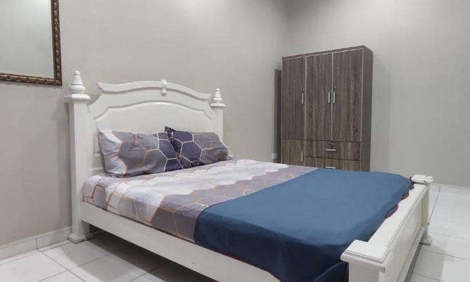 Butterworth House | Al Irfan Homestay Tmn SgDua Utama