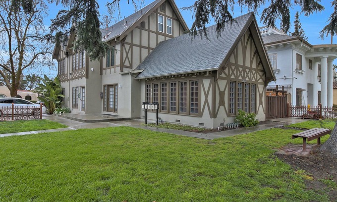 Newhall House | AL2: Mansion of Former Mayor Minutes to SAP Center