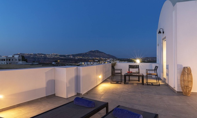 Akrotiri Apartment | Alafropetra Luxury Suites