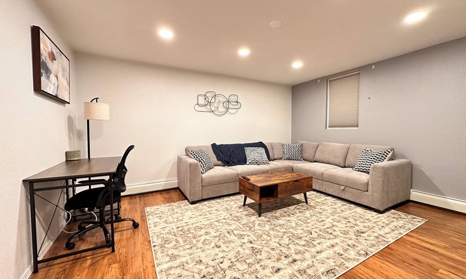 Russian Jack Park Apartment | Alaskan Retreat