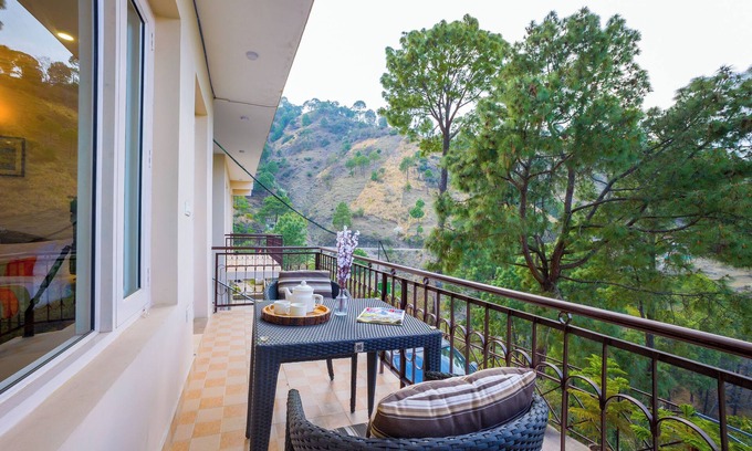 Kasauli Apartment | Alaya Stays Captains Nest 3 BHK Retreat With Garden & Scenic Views