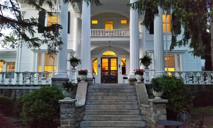 Grove Park- Sunset Bed & Breakfast | Albemarle Inn - Asheville
