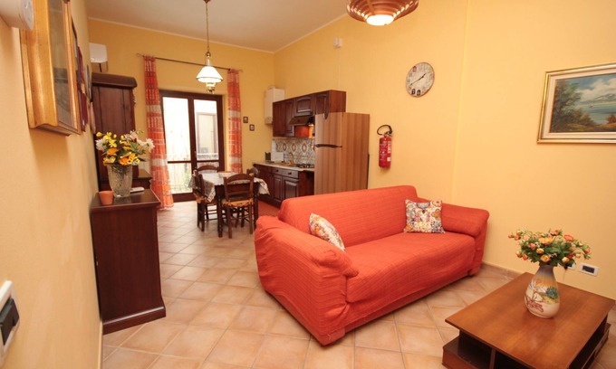 Albergheria Apartment | Albergheria House (apartment in the old town)