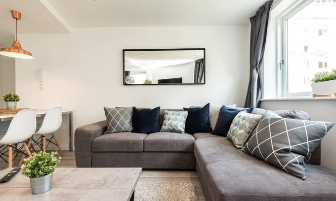 The Docks Apartment | Albert Dock Apt - Free Parking & Walk Everywhere