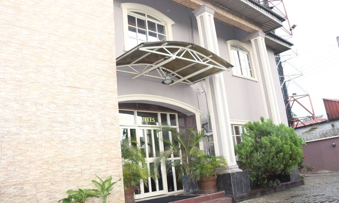 Uyo Hotel | Albert Suites