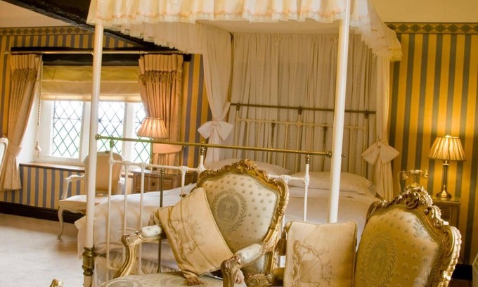 Shrewsbury Hotel | Albright Hussey Manor