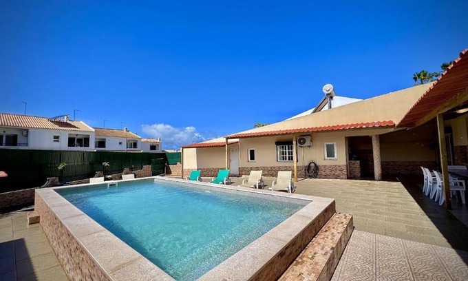 Urbanizacao dos Calicos Villa | Albufeira Summer Villa 2 with Pool by Homing