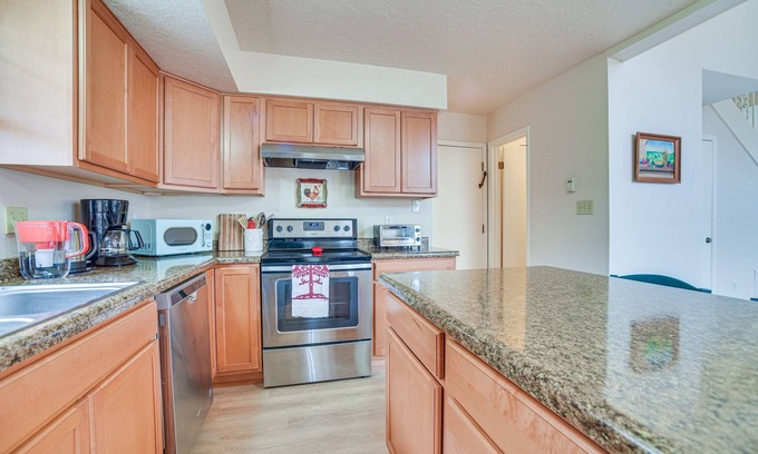 Northeast Heights House | Albuquerque Getaway w/Sandia Mountain Views!