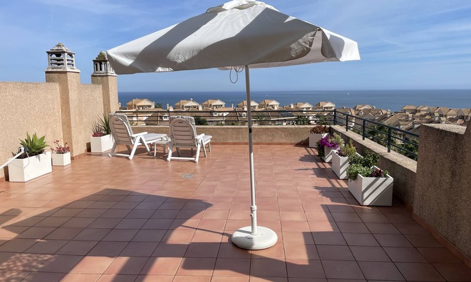 San Roque Apartment | Alcaidesa, Regency, App.1-4 pers., fantastic sea view, approx. 800 m to the beach