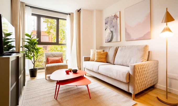 Ciudad Lineal Apartment | Alcala VIII apartament in Madrid