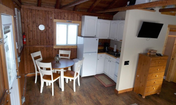Alden Cabin | Alden Sunrise Cabin In Quaint Downtown Alden Near Torch Lake
