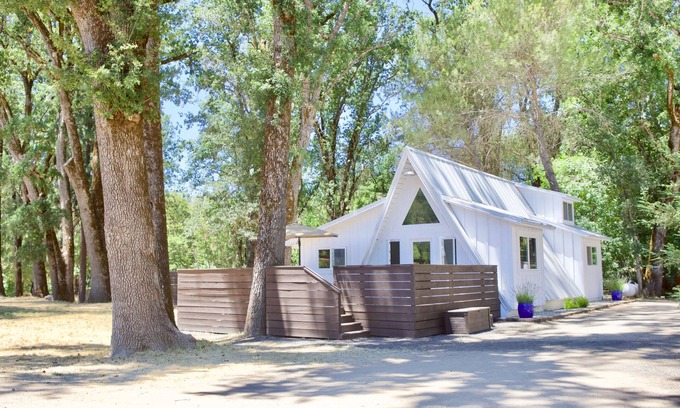 Kelseyville Resort | Alder Lodge - Peaceful Valley Retreat