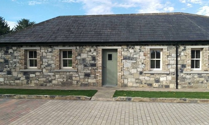 Leixlip Cottage | Alensgrove Cottages No. 11