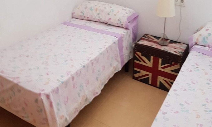 Alhama de Murcia Apartment | ALERT ALL FAMILIES, GOLFERS and HOLIDAY MAKERS this opportunity provides