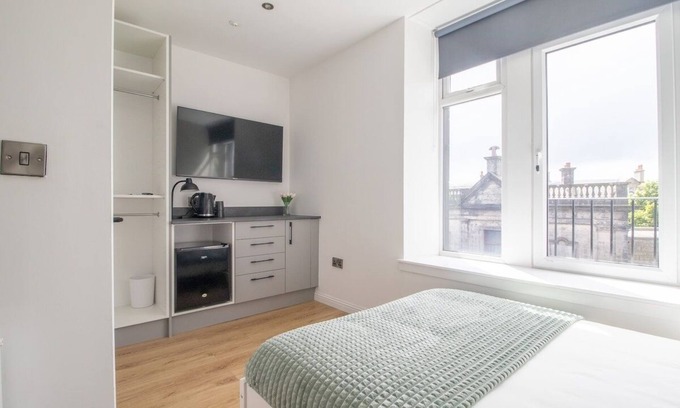 Grangemouth Apartment | Alexandra Apt - Double Room #3