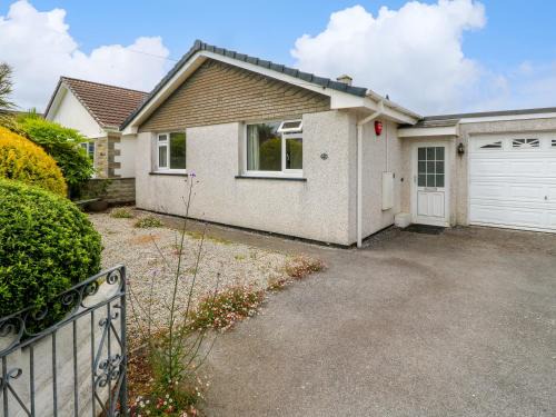 Illogan House | Alexandra Close