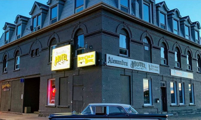 Virden Hotel | Alexandra Hotel